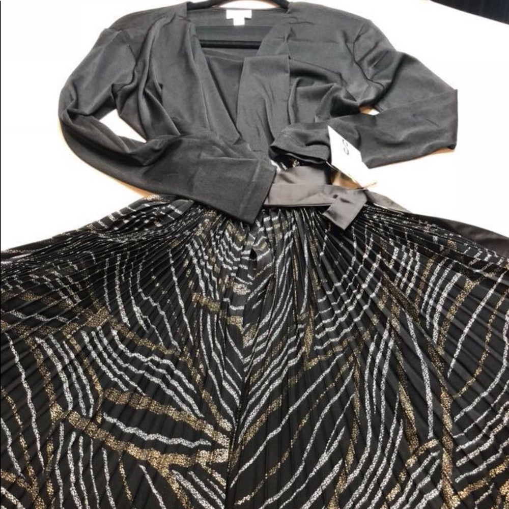 Lularoe 2017 Elegant Deanne small bnwt
